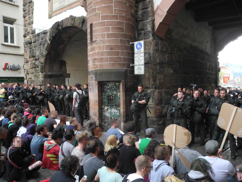 [FR] Blockade gegen Piusbruderschaft 3