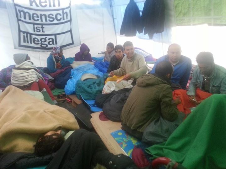 Solikundgebung für die Hallplatz Refugees am Hallplatz Nürnberg