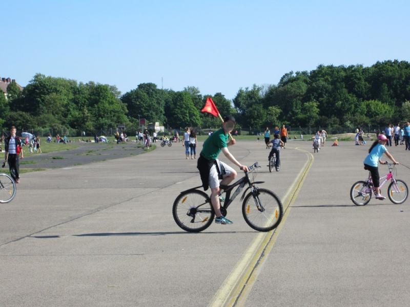 Rotfront-Fahrrad