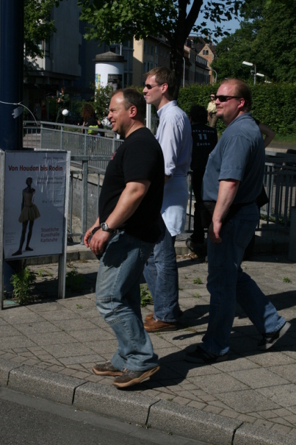 rechts: Arne Fleck (Staatschutz Karlsruhe, mitte: Oliver Walter (Staatsanwaltschaft Karlsruhe)