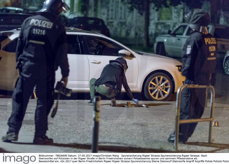 Spurensicherung in der Rigaer Straße, 27.5.2017, Berlin