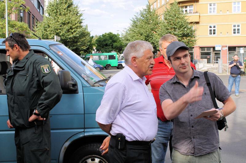 Links Udo Voigt, NPD-Bundesvorsitzender, rechts Sebastian Schmidtke NPD-Landesvize Berlin