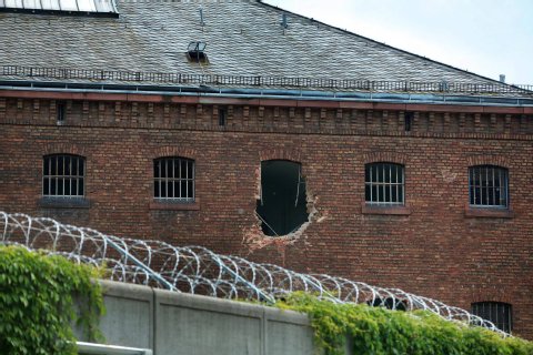 JVA Preungesheim - Mit Power durch die Mauer...