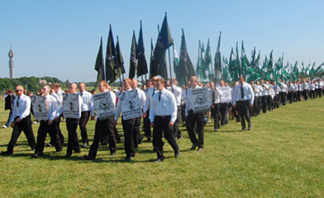 Demonstration der "Schwedischen Widerstandsbewegung" - "Svenska Motståndsrörelsen"(SMR) am 06.06.2008