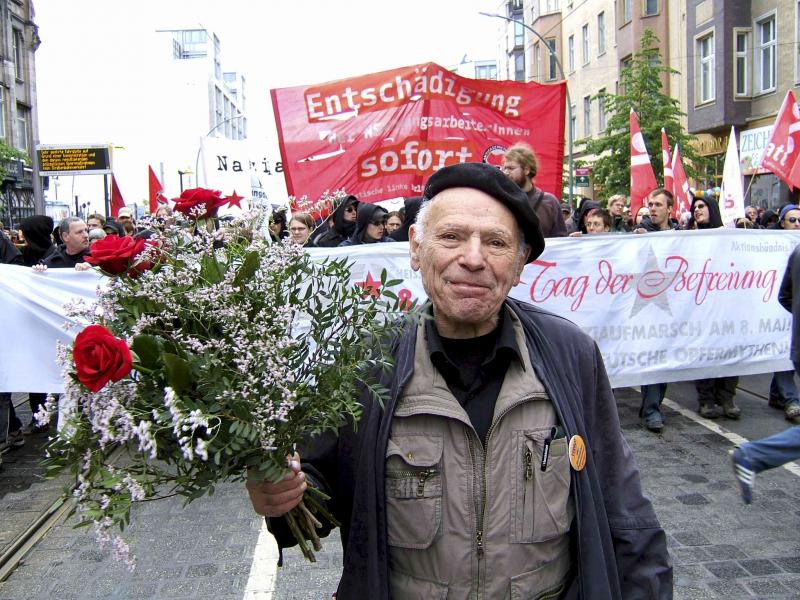 Gingold am 8. Mai 2005 auf einer antifaschistischen Demo in Berlin