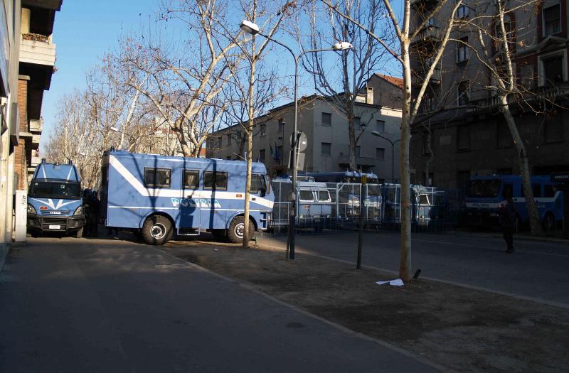 la policia - (Foto: Azzoncao)