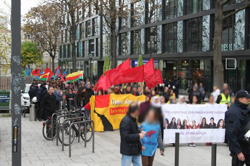 jin jiyan azadi demo stuttgart