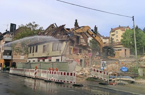 Auf den Abriss in der Gablenberger Hauptstraße (links oben) haben viele sehnsüchtig gewartet.