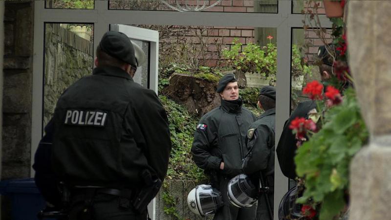 Weil diese der Aufforderung nicht nachkamen, sei die Polizei eingeschaltet worden, um die Besetzung aufzulösen.