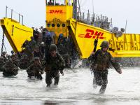 DHL-Landungsboot.jpg