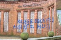 Husum Denkmal Graffiti 3