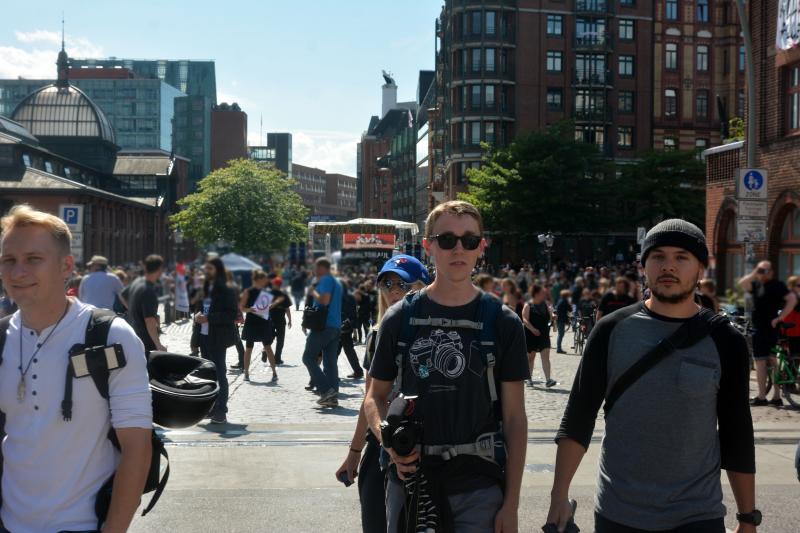 v.l.n.r.Luke Rudkowsky, Lauren Southern, Max Bachmann, Tim Pool © Sören Kohlhuber