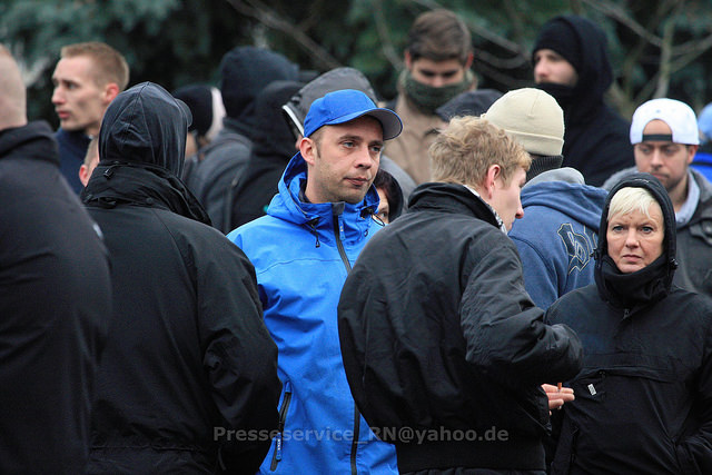 Manuela Kokott, mit Windbreaker und blonden Haaren 22.11.