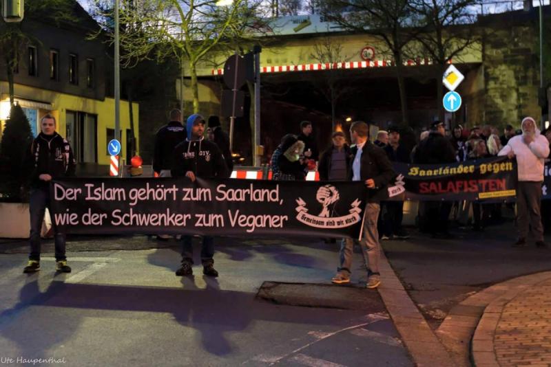 Burghard Bangert auf der SageSa-Demonstration in Sulzbach (Saar) am 3. Februar 2015