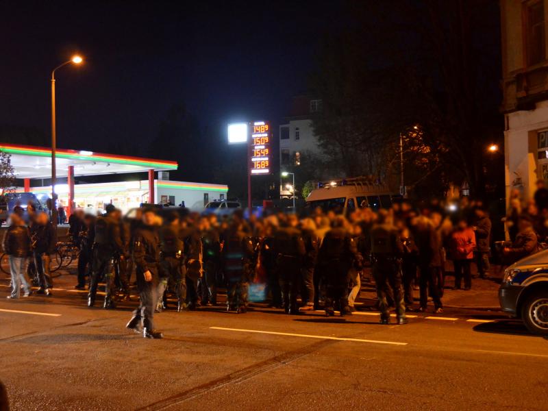 16: Protest in der Pittlerstraße