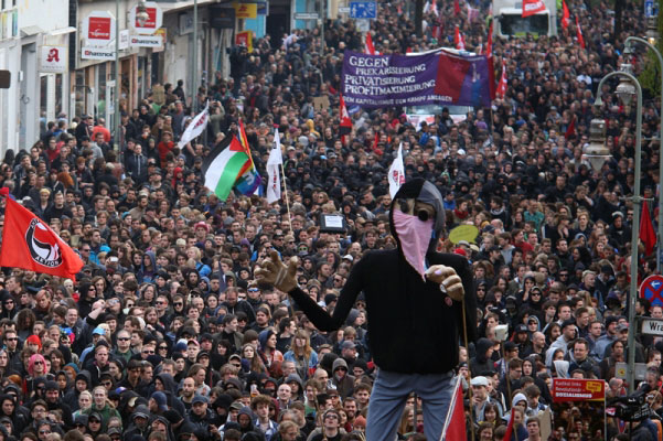 Große Beteiligung an revolutionärer Demo 