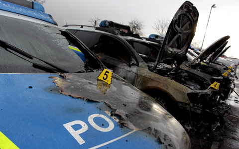 zerstörte Einsatzwagen