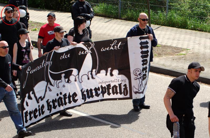 Speyer, 1. Mai 2015: Berlinghof (Kreis) hinter dem Transparent der "LuNaRa"