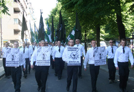 Demonstration der "Schwedischen Widerstandsbewegung" - "Svenska Motståndsrörelsen"(SMR) am 06.06.2008