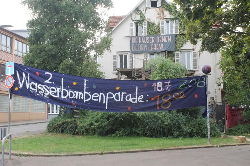 Soliaktion zur Wasserbombenparade gegen Repression