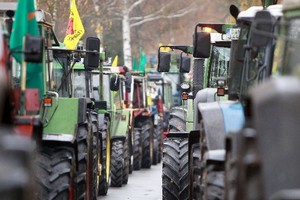 Tractors300