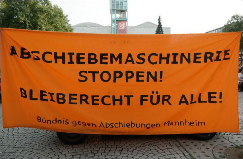 Abschiebemaschinerie stoppen! Bleiberecht für alle!