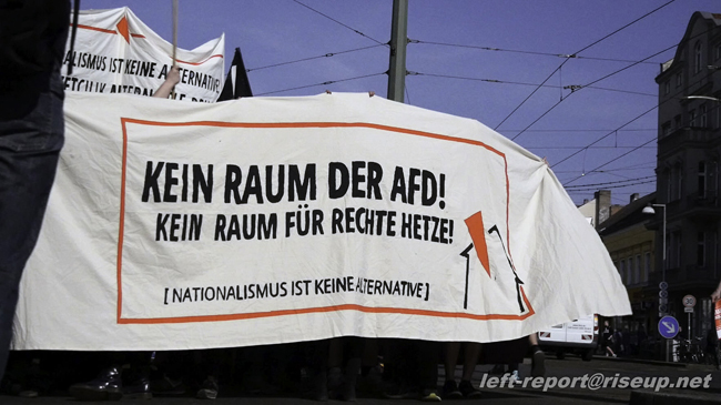 Demo stellt sich am Antonplatz auf