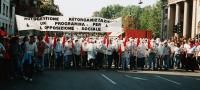 la prima linea nel corteo a 10. septembre 1994, Milano(Foto: Azzoncao Archiv)