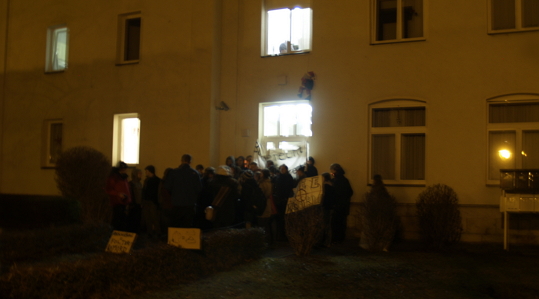 Blockade am Vordereingang