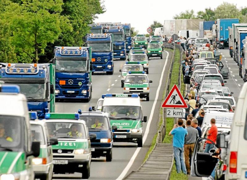 2005 Castoren aus Rossendorf bei Dresden werden nach Ahaus gebracht.