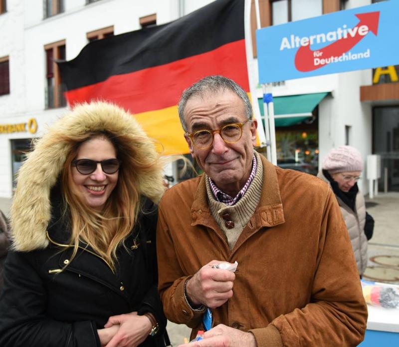 Giselher Suhr mit Yvonne Cremer (BVV-Kandidatin)