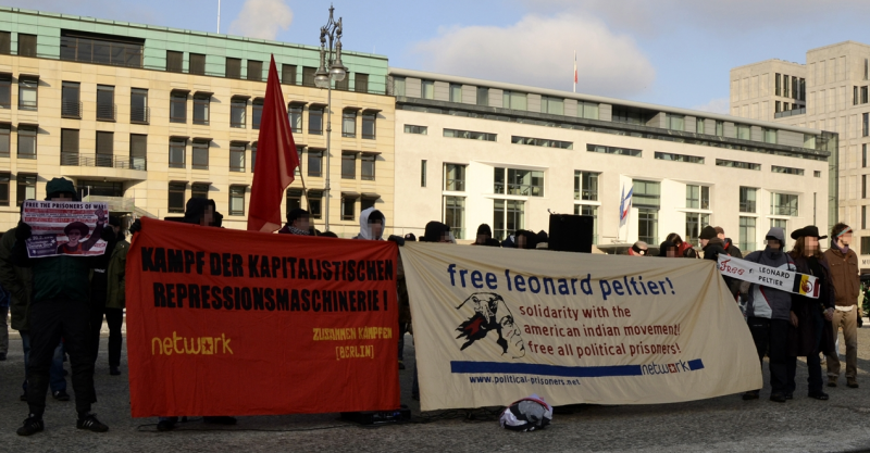 [B] Kundgebung für Leonard Peltier und den indianischen Widerstand - Demozug