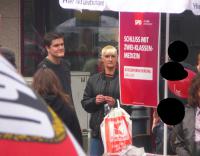 NPD-Infostand Duisburg-Meiderich (20)