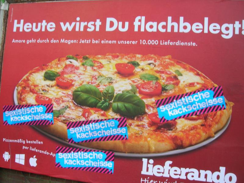 Sexistische Werbung flachbelegt