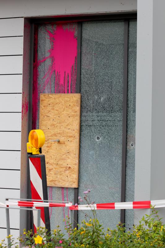 Freiburger Stadtbau (Mieterbüro Stühlinger) angegriffen 1