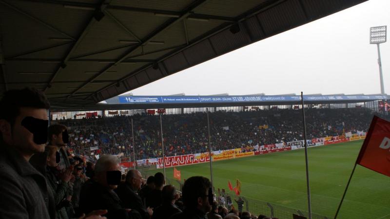 Im Stadion 2