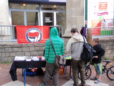 Infostand in der Fußgängerzone.