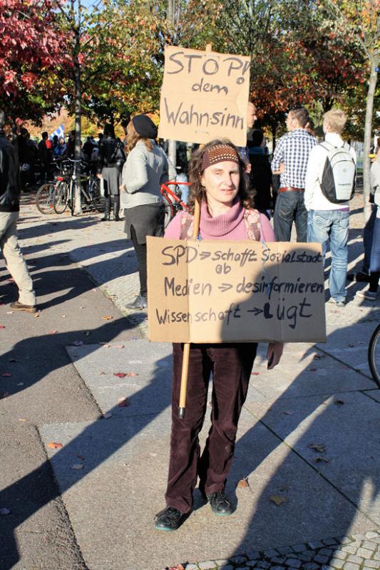 der Mensch muß im Vordergrund stehen und nicht die Banken!