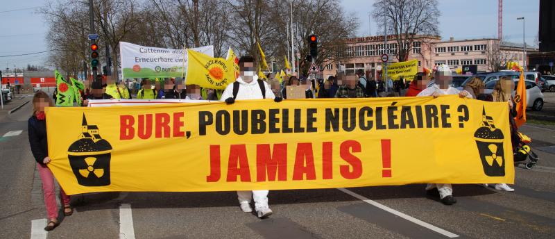 7. Bure, poubelle nucleaire? Jamais! Bure, atomarer Mülleimer? Niemals!