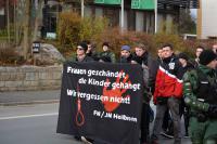 Volkstrauertag in Wunsiedel 16.11.2013 Fabian Koeters und Marius Geiger mit blauer Muetze