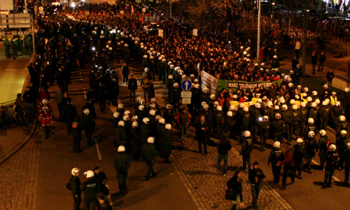 Außenwirkung = fast Null. Die antimilitaristische Demo in Freiburg