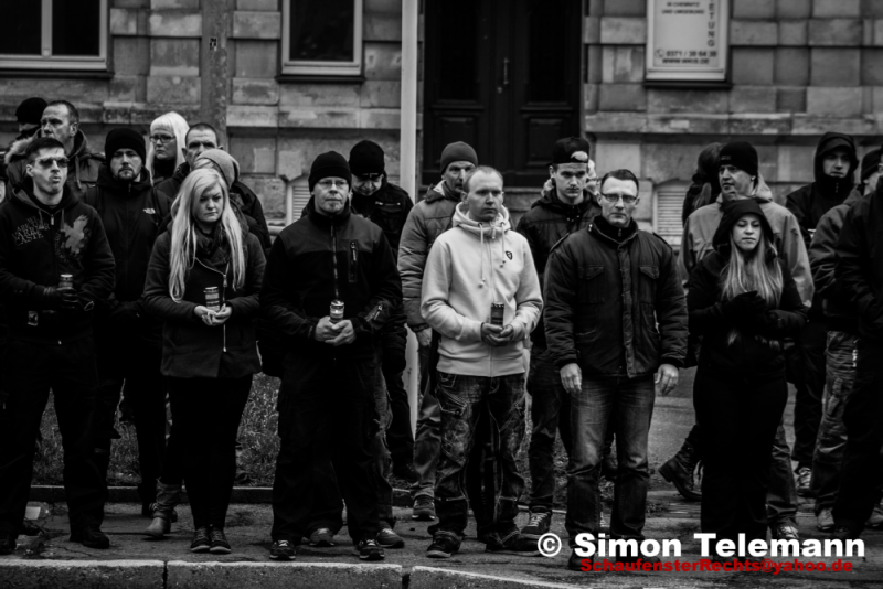 Mary-Ann Radke bei einem Naziaufmarsch am 06.03.16 in Chemnitz