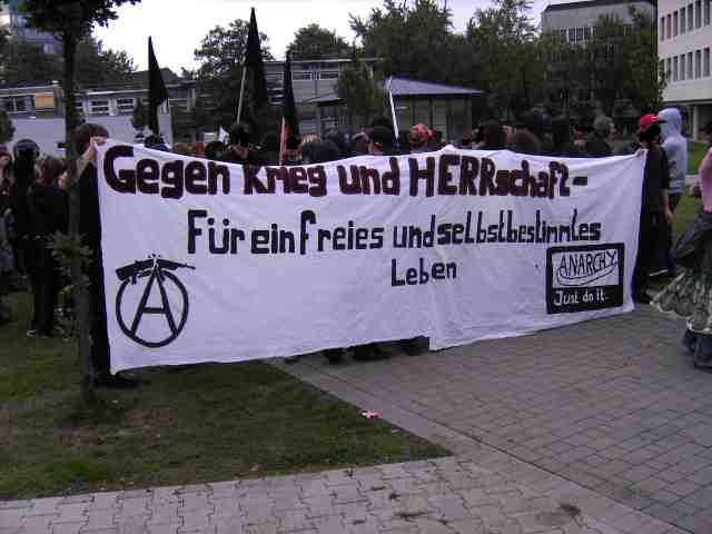 Gegen Krieg und Herrschaft