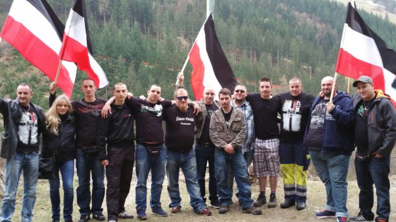 „Heldengedenken“ der südbadischen Nazis am militaristischen Kriegerdenkmal in Todtnau am 2. April 2016