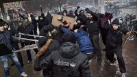 Nazis greifen antifaschistische Demonstration am 15. Dezember 2013 in Stockholm an: