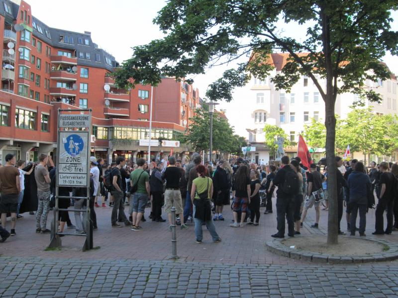 Auftaktkundgebung auf dem Vinetaplatz