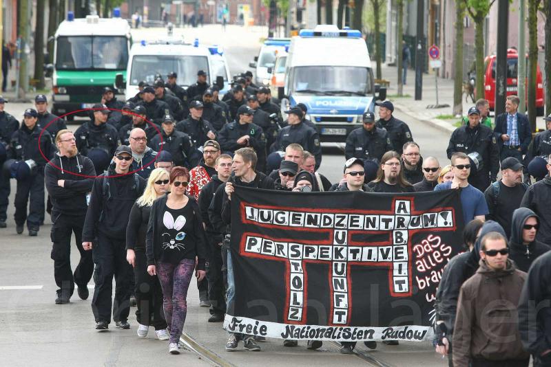 1mai2013: Gohlke und Birr in der letzten Reihe