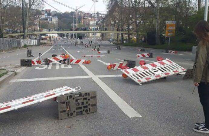 Barrikaden im Stadtzentrum