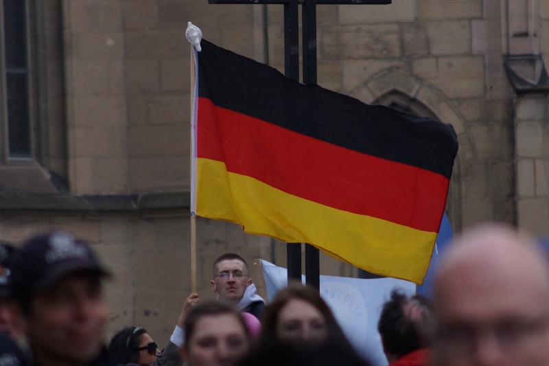 24. demo für alle: besorgter deutscher vater?