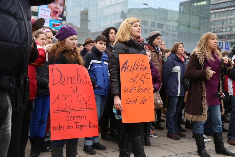 homophobe Demonstrantinnen